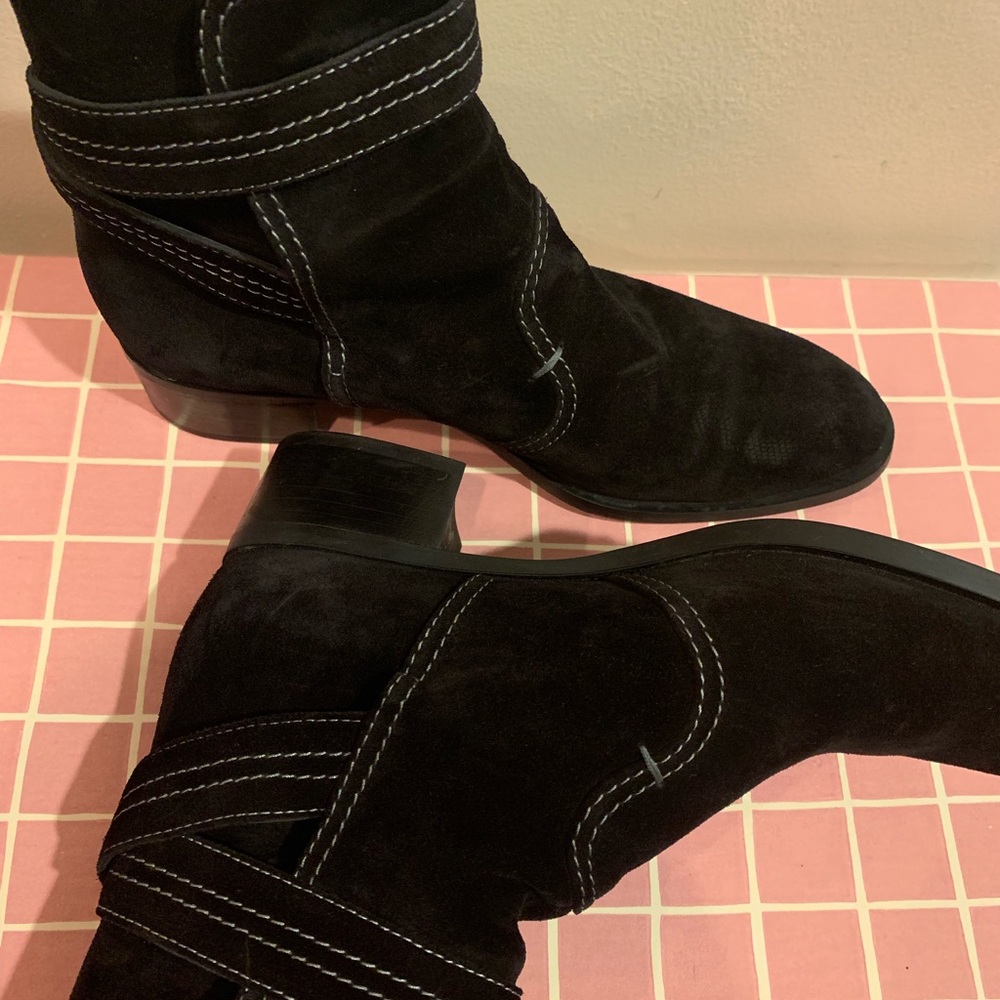 Brand new TODS boots
